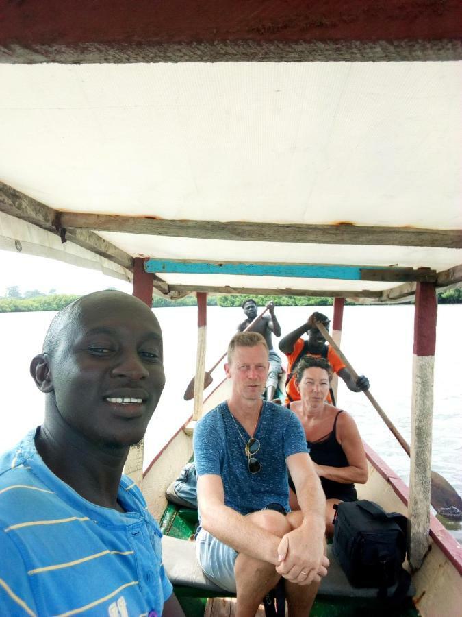 Sukuta Nema Guest House Banjul Bagian luar foto